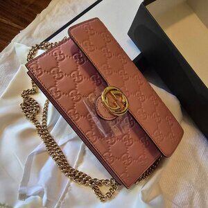 Gucci Women's Pink Leather Crossbody Bag/Wallet